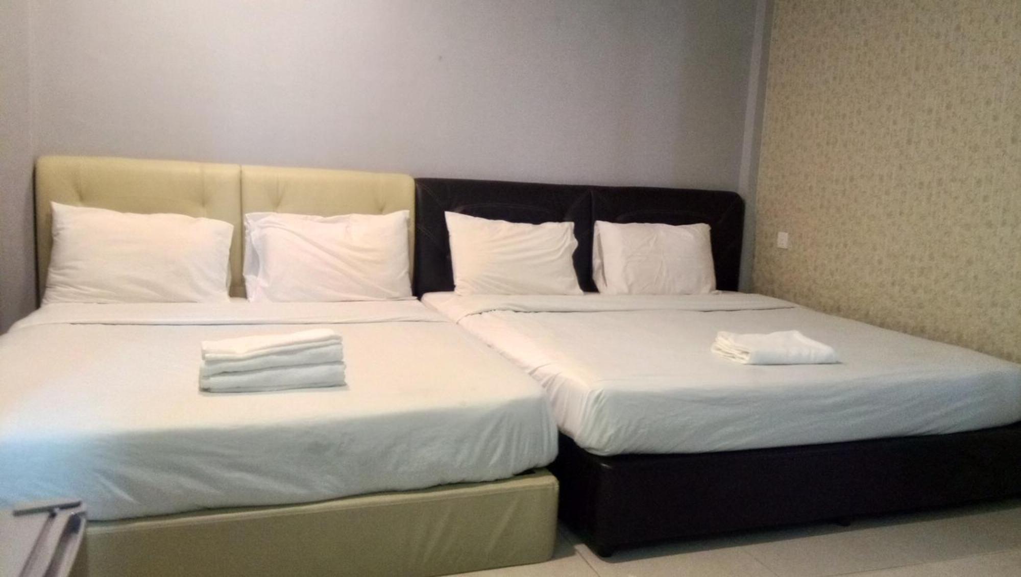 D Lima Beach Inn Pantai Cenang  Ngoại thất bức ảnh