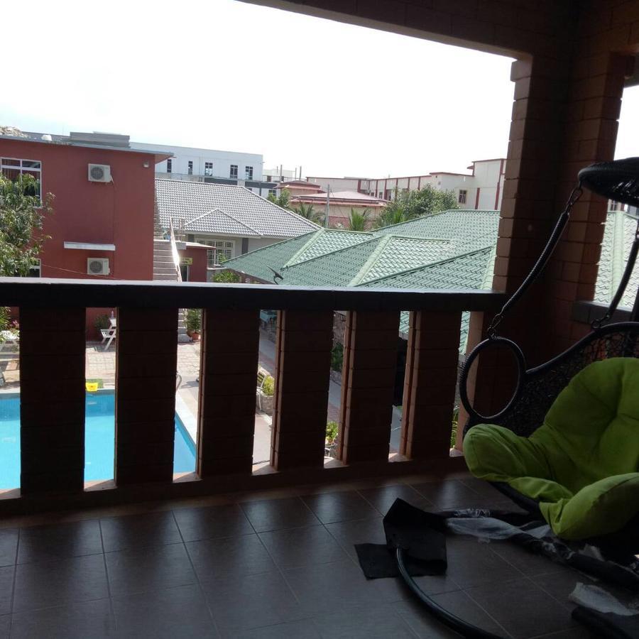 D Lima Beach Inn Pantai Cenang  Ngoại thất bức ảnh