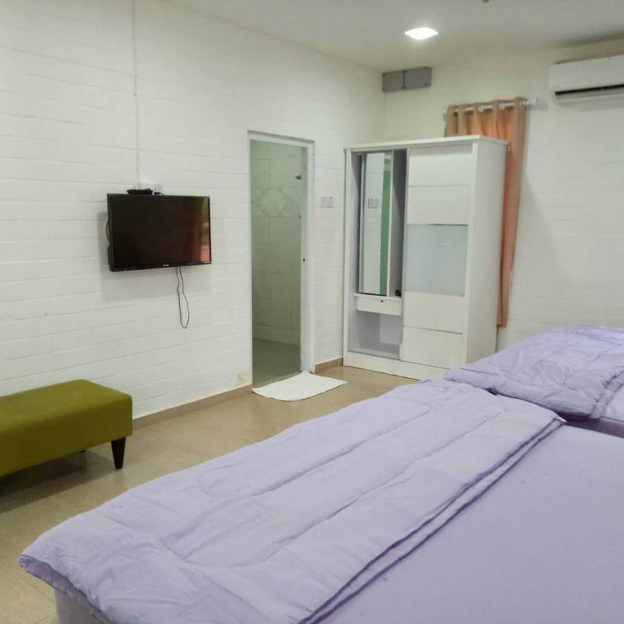 D Lima Beach Inn Pantai Cenang  Ngoại thất bức ảnh