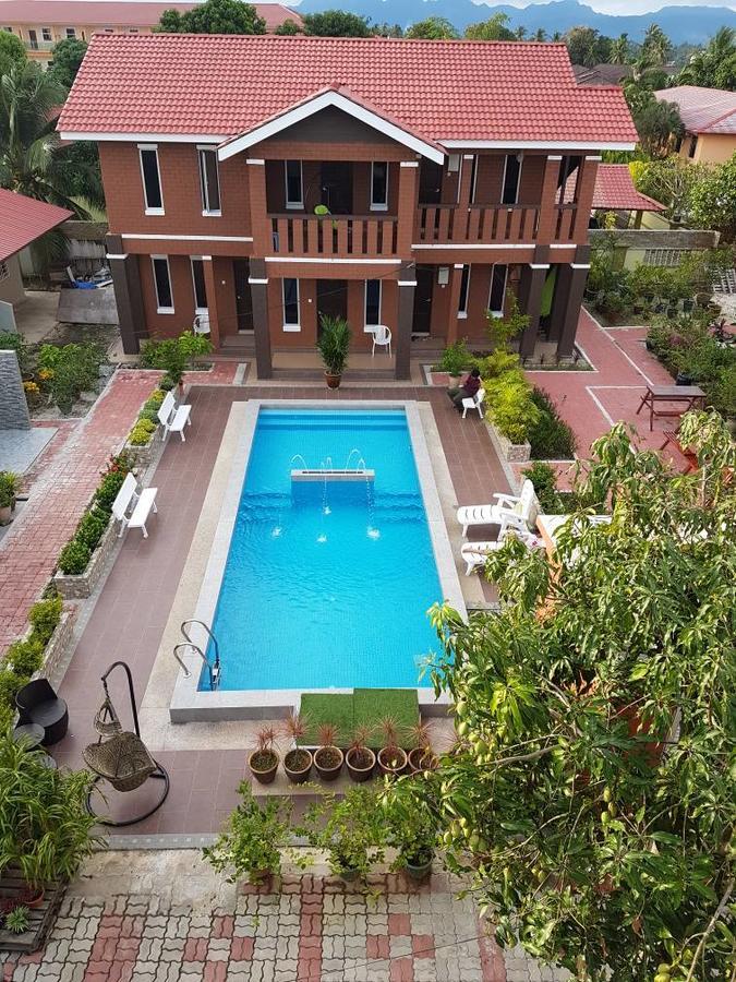D Lima Beach Inn Pantai Cenang  Ngoại thất bức ảnh