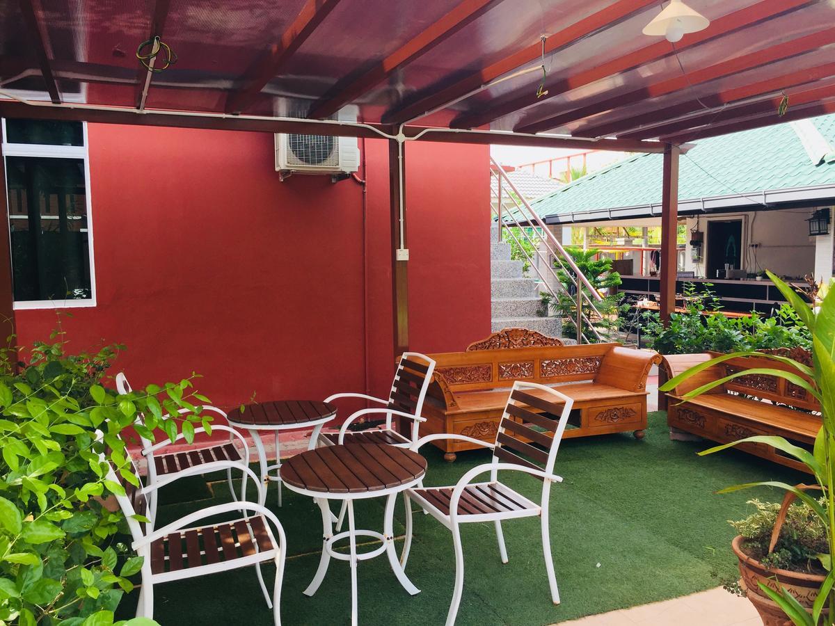 D Lima Beach Inn Pantai Cenang  Ngoại thất bức ảnh