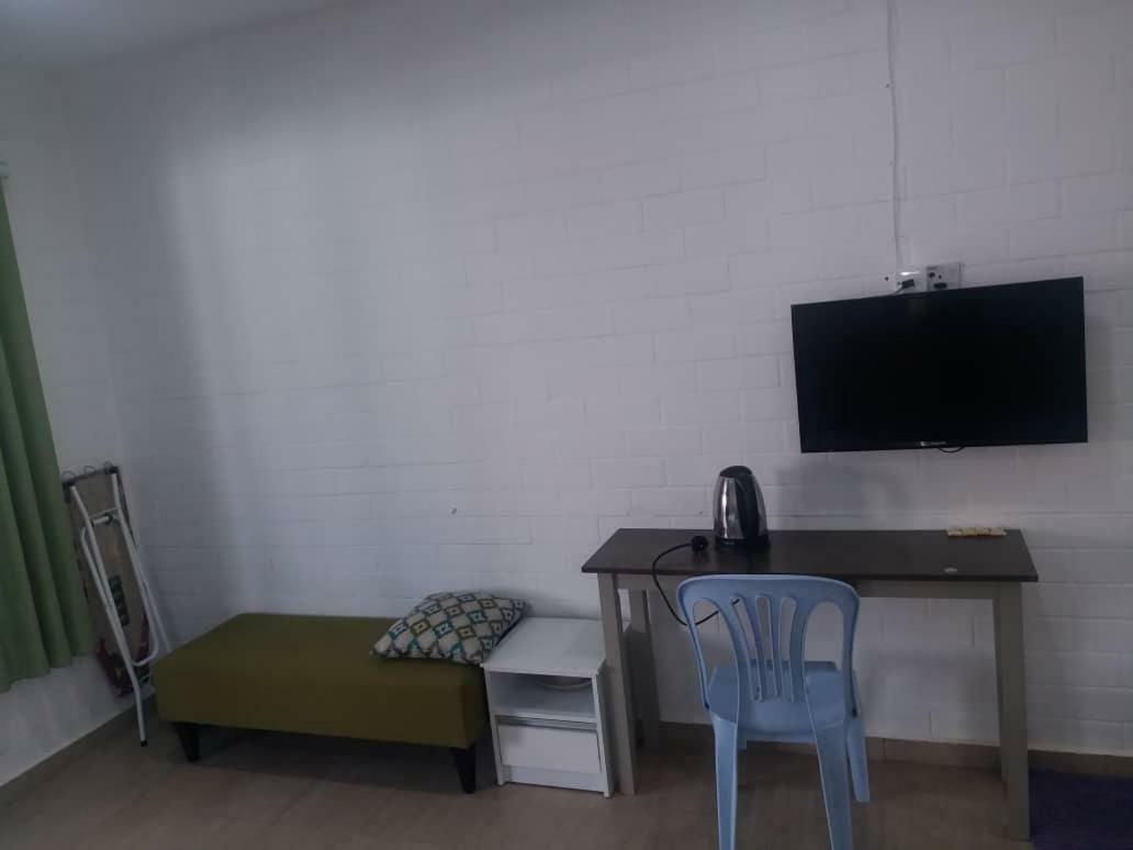 D Lima Beach Inn Pantai Cenang  Ngoại thất bức ảnh